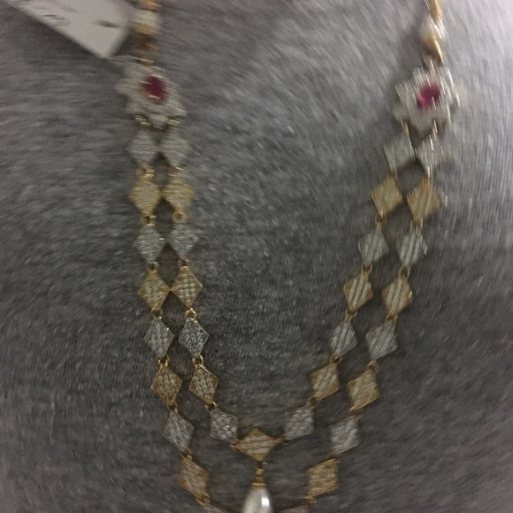 Nickel and earrings - Picture 2 of 8